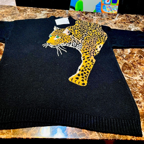 Over Size Sweater - Picture 2 of 10